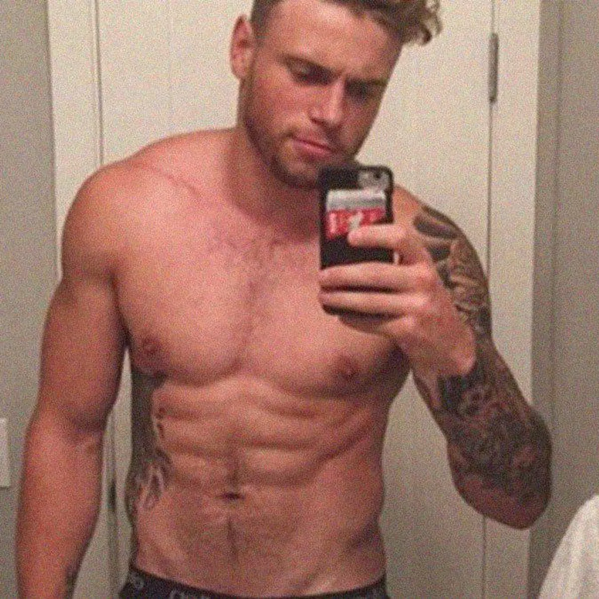 Aaron, 29, Los Angeles CA